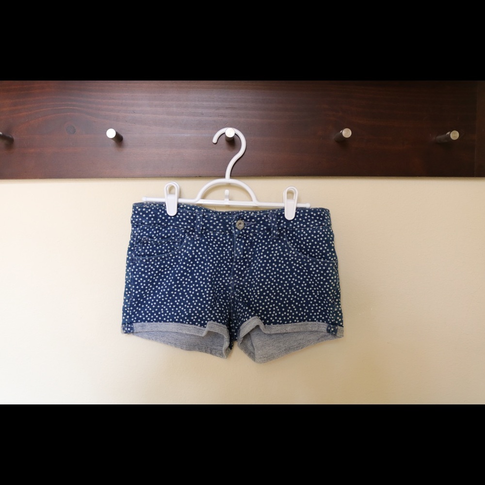 Levi’s Blue and White Polka Dot Knot Shorty Short
